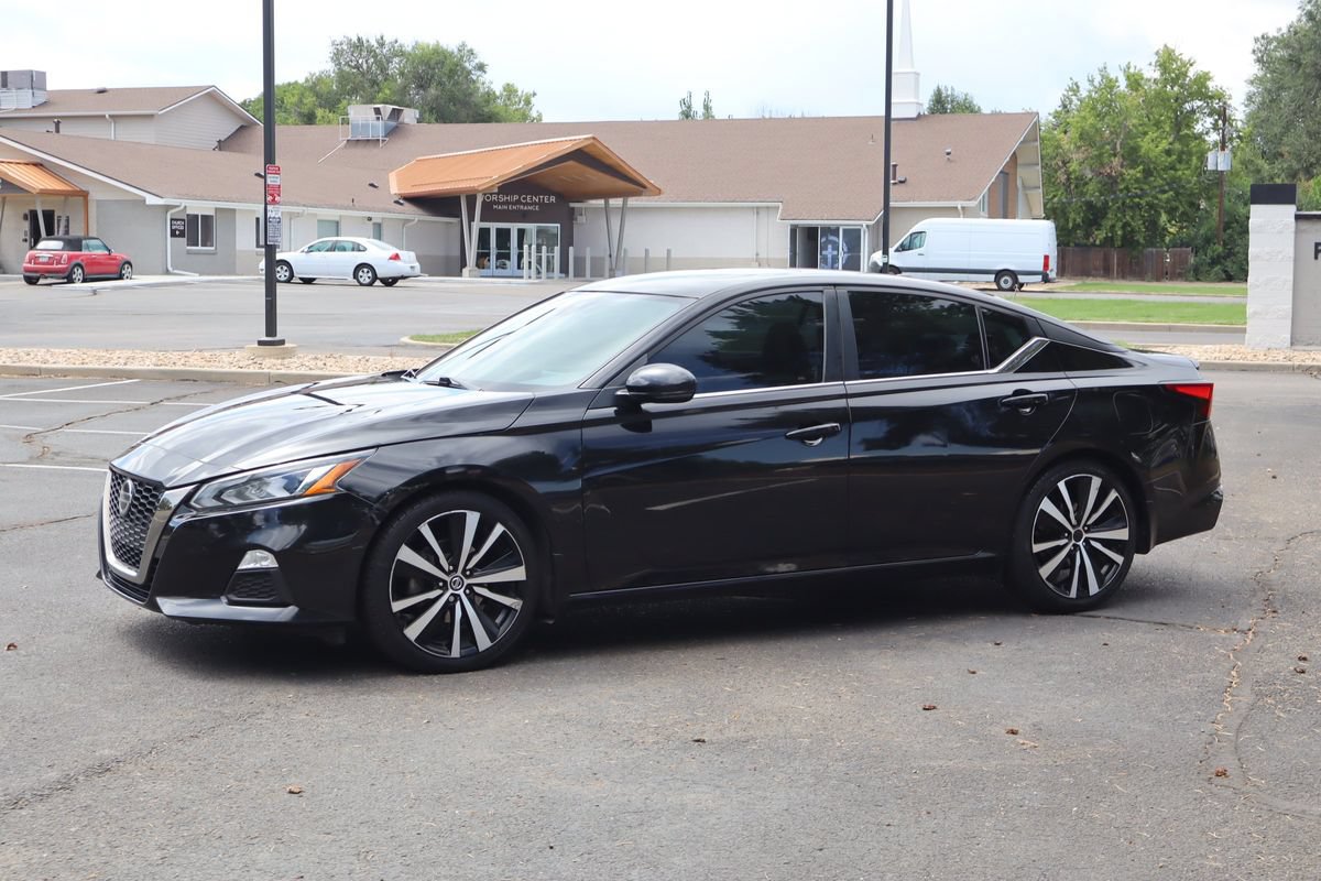 Used 2020 Nissan Altima 2.5 SR w/ Premium Package FWD image 10