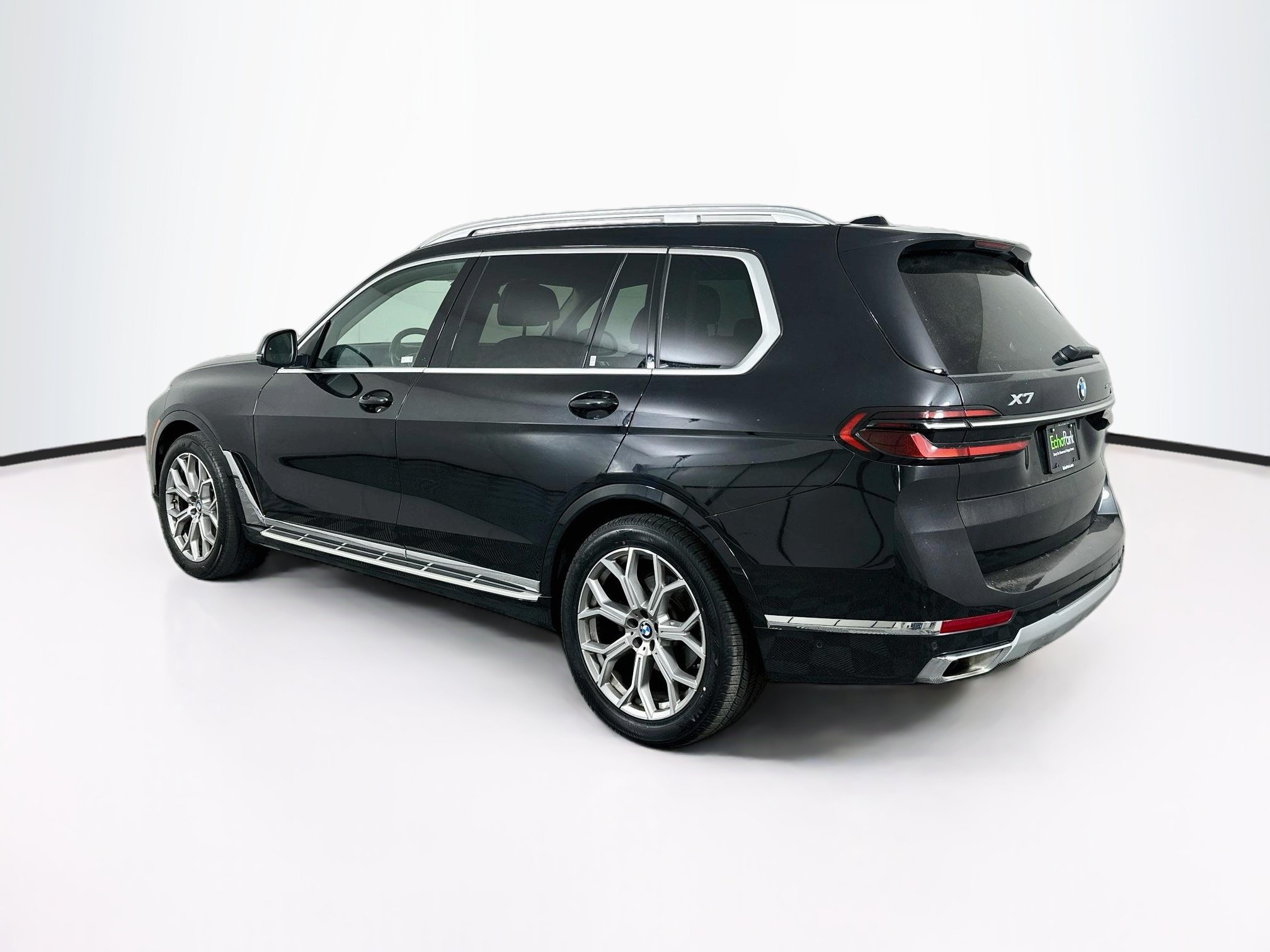 Used 2025 BMW X7 xDrive40i AWD/4WD image 5