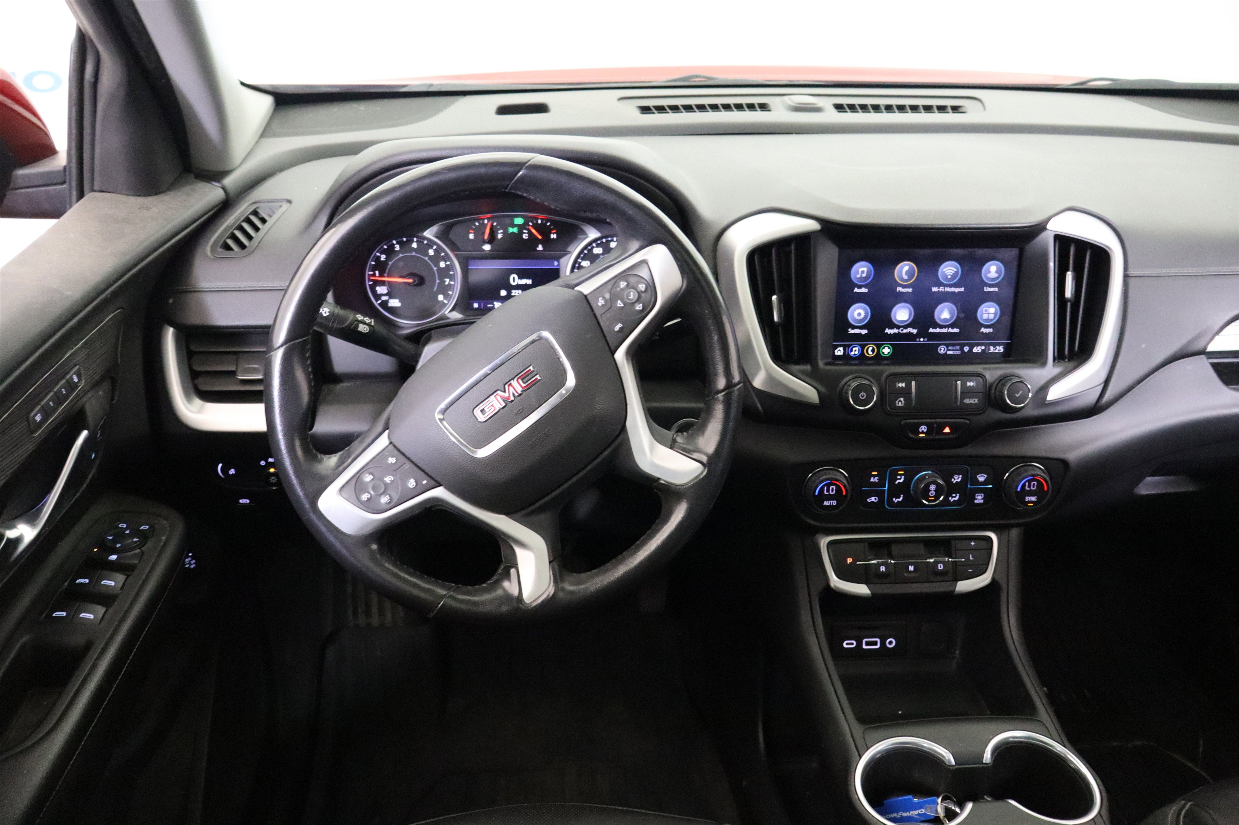 Used 2022 GMC Terrain SLT w/ LPO, Floor Liner Package AWD/4WD image 16