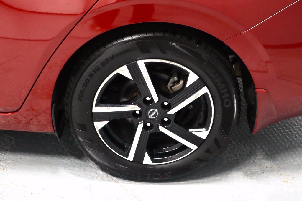 Used 2024 Nissan Sentra SV FWD image 18