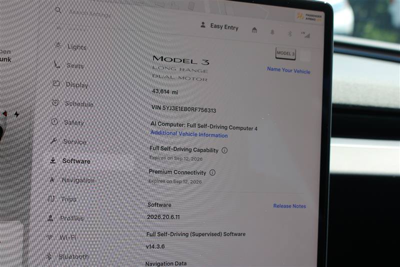 Used 2024 Tesla Model 3 Long Range AWD/4WD image 16