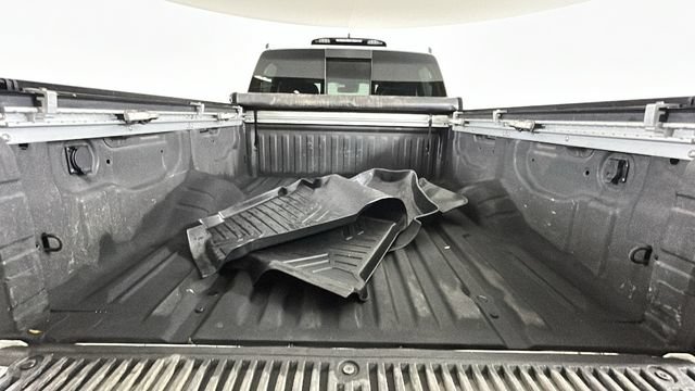 Used 2022 Nissan Titan SV w/ SV Convenience Package AWD/4WD image 29