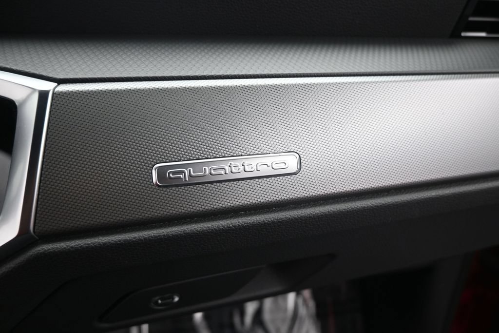 Used 2024 Audi Q3 2.0T Premium AWD/4WD image 40