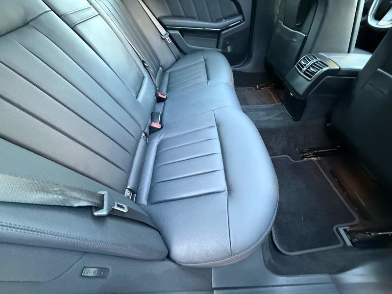 Used 2010 Mercedes-Benz E 550 Sedan image 42