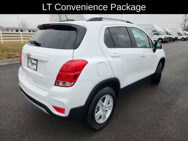Used 2022 Chevrolet Trax LT w/ LT Convenience Package image 9