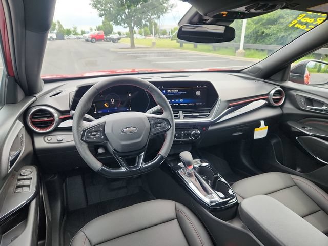 New 2026 Chevrolet Trax RS w/ Sunroof Package FWD image 14