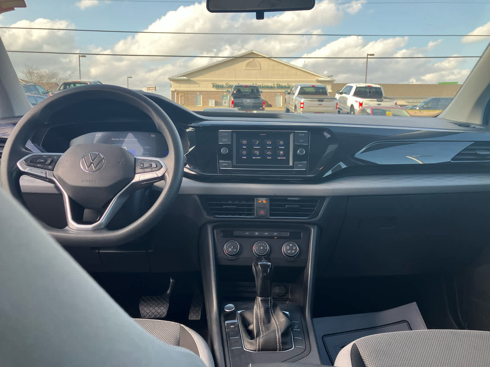 Used 2022 Volkswagen Taos S image 27