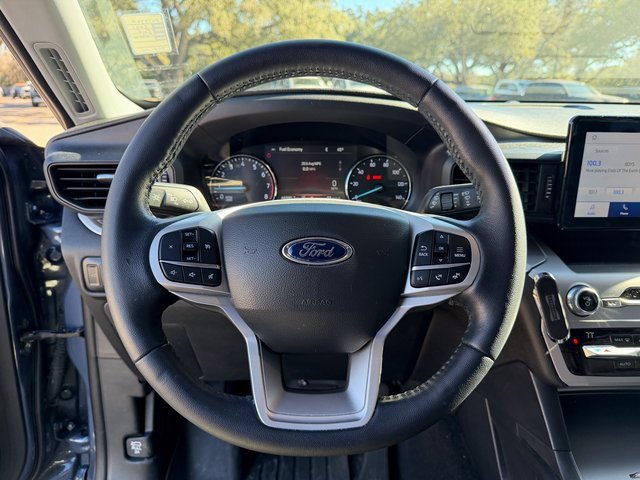 Used 2021 Ford Explorer XLT image 9