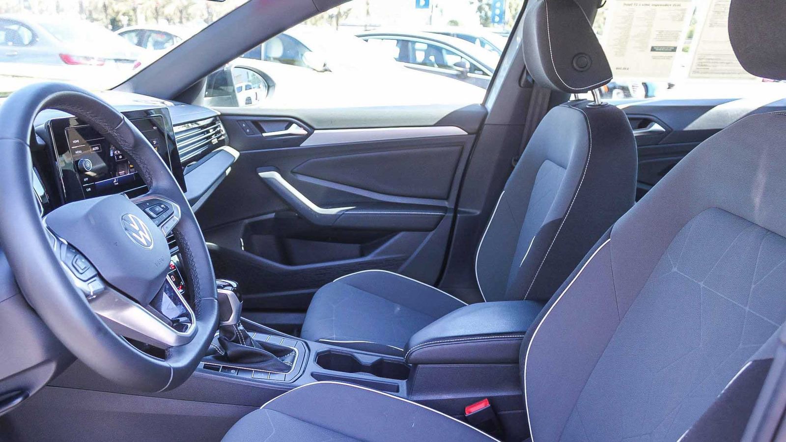 Used 2025 Volkswagen Jetta Sport image 18