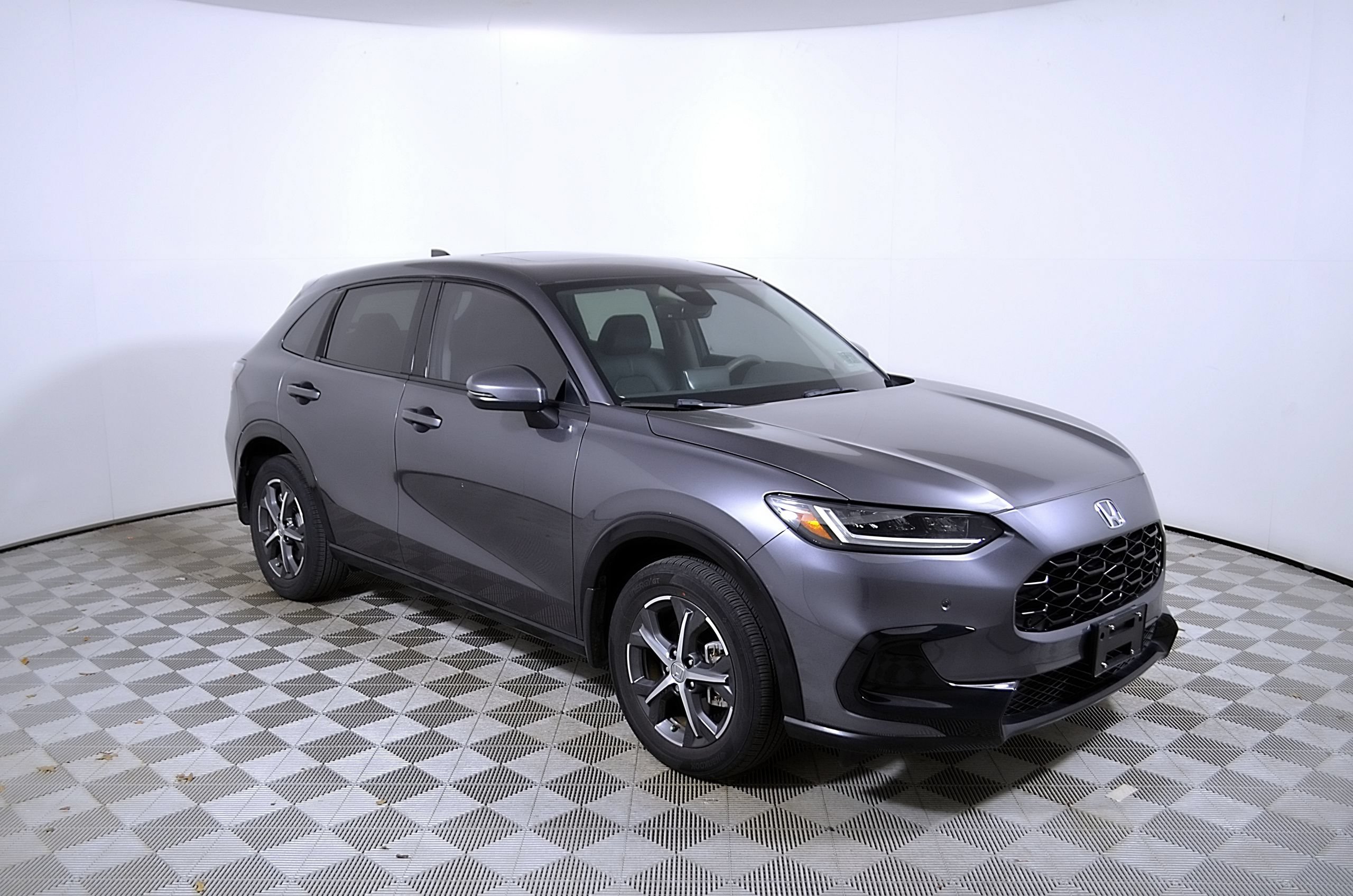 Used 2024 Honda HR-V EX-L image 6