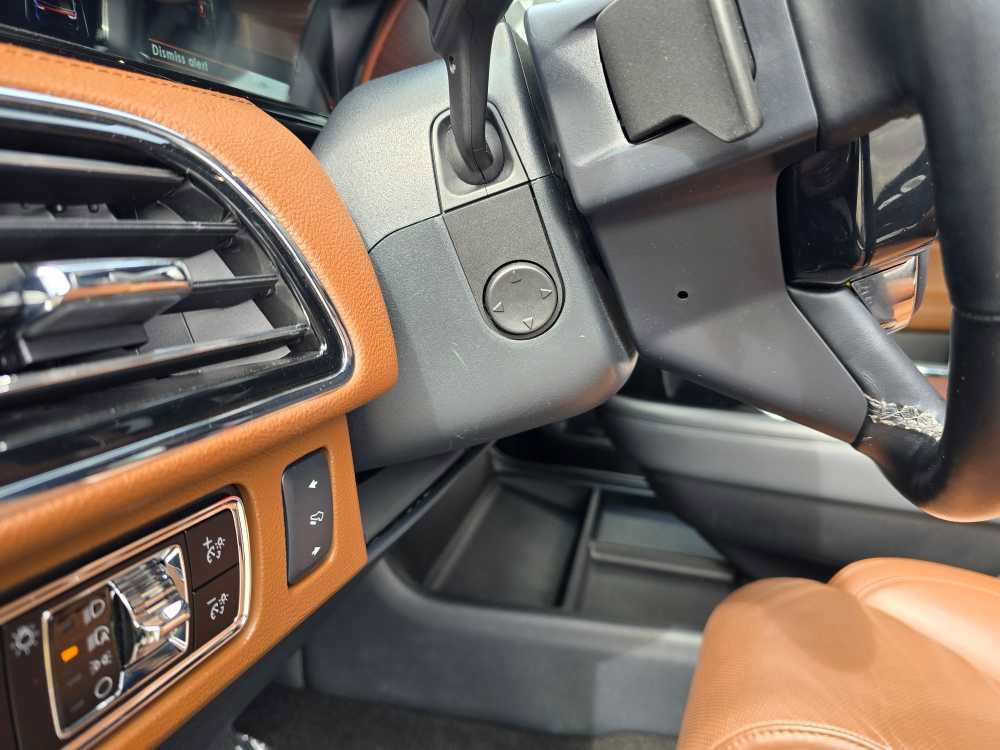 Used 2023 Lincoln Navigator Reserve image 16