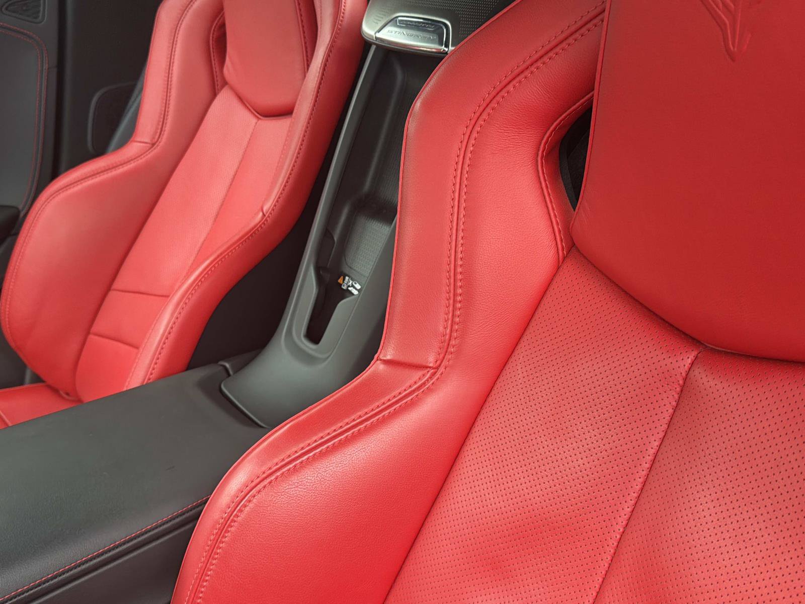 Used 2022 Chevrolet Corvette Stingray Preferred Conv w/ Z51 Performance Package RWD image 16