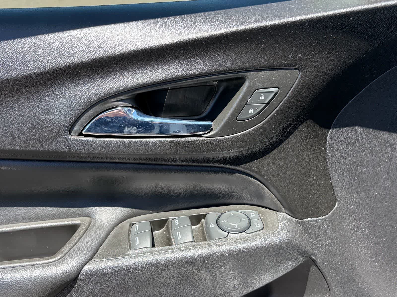 Used 2023 Chevrolet Equinox LT FWD image 7
