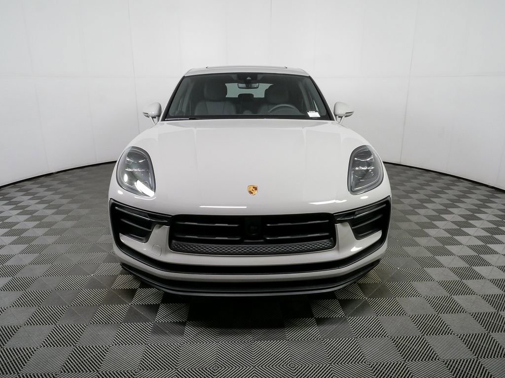 New 2026 Porsche Macan image 37