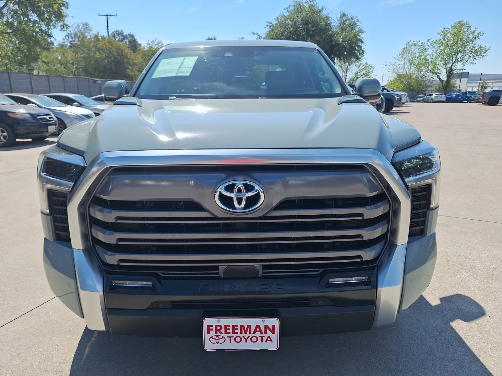 Used 2024 Toyota Tundra Limited w/ Power Package AWD/4WD image 9
