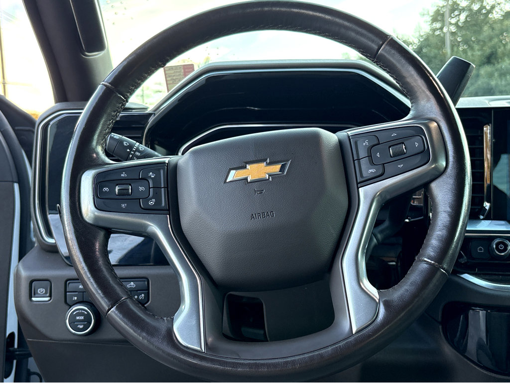 Used 2022 Chevrolet Silverado 1500 LT w/ Protection Package image 14