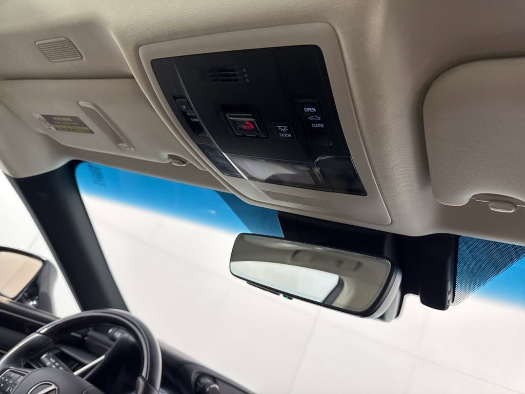 Used 2020 Lexus ES 350 w/ Premium Package image 11