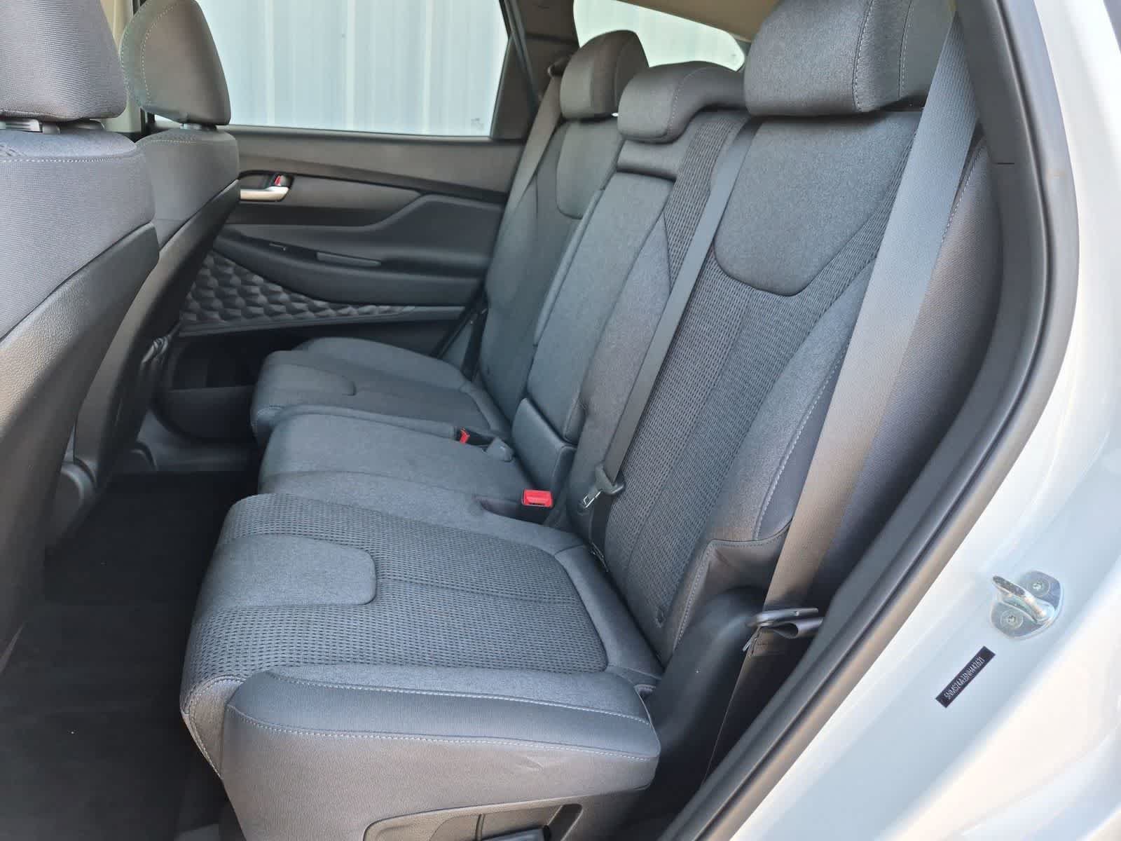 Used 2022 Hyundai Santa Fe SEL FWD image 23