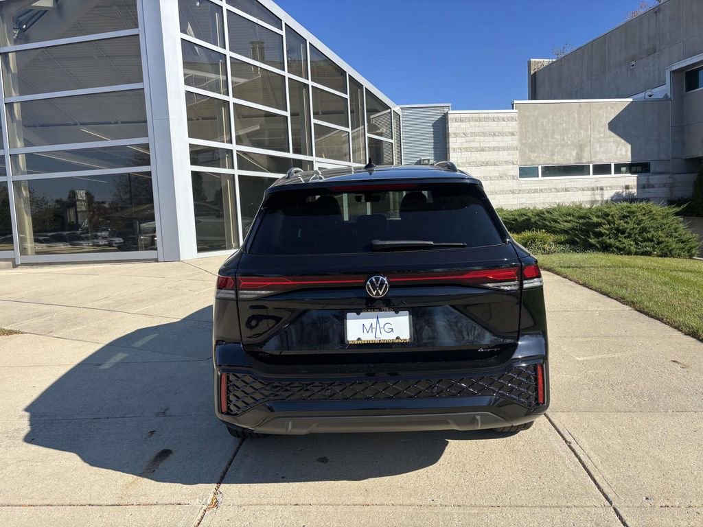 New 2026 Volkswagen Tiguan SE R-Line image 6