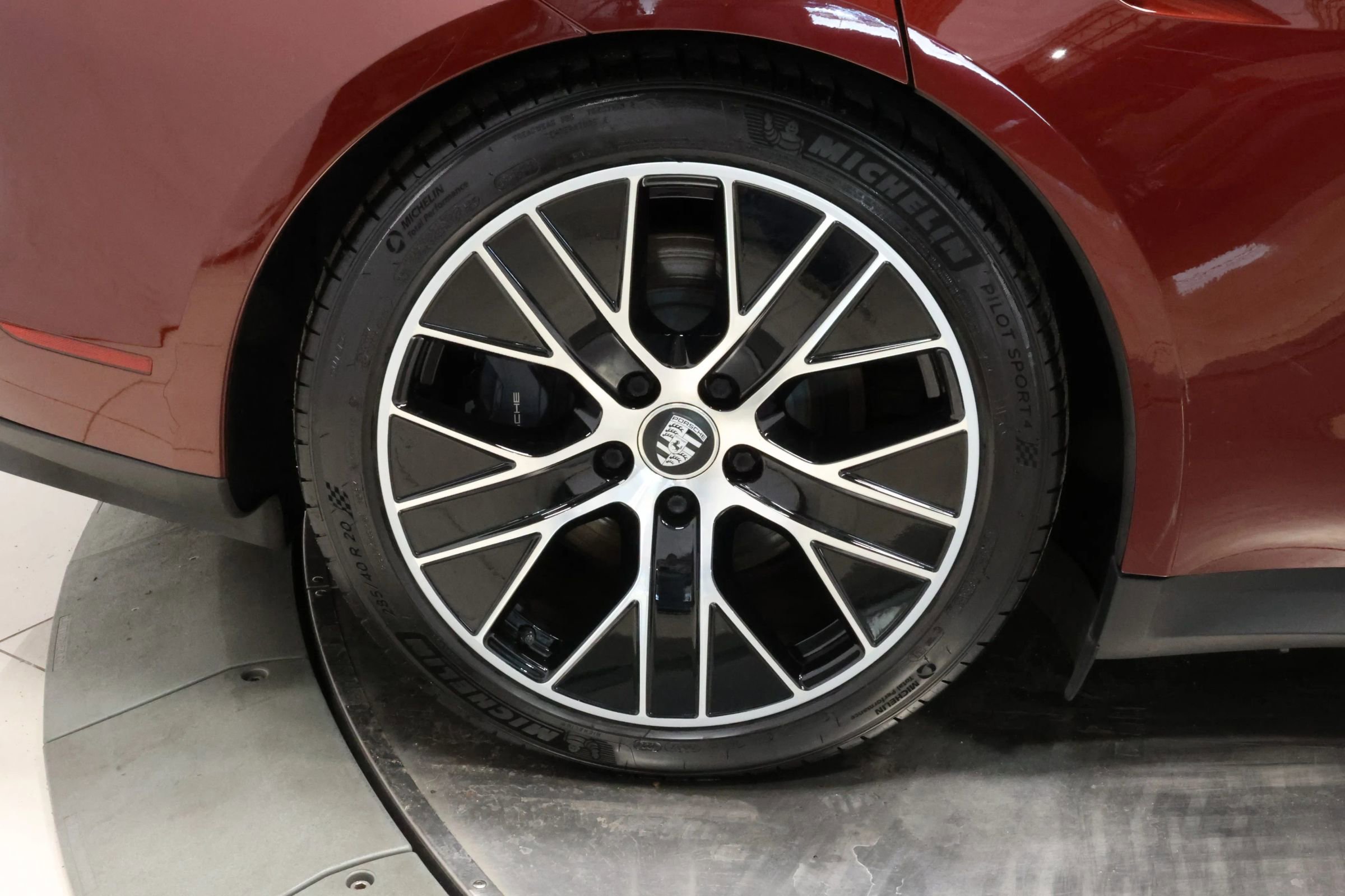 Used 2022 Porsche Taycan image 85