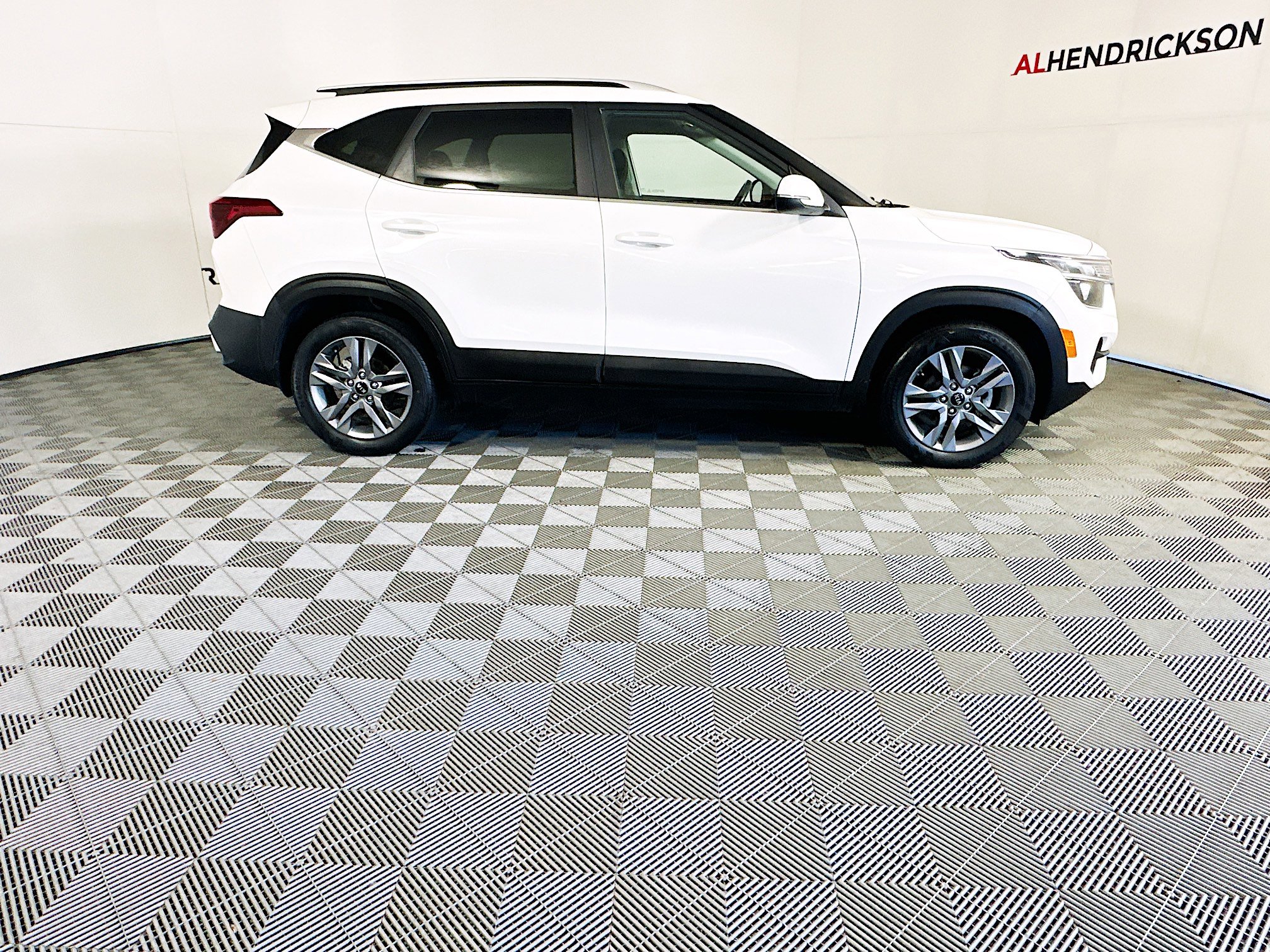 Used 2021 Kia Seltos S image 2