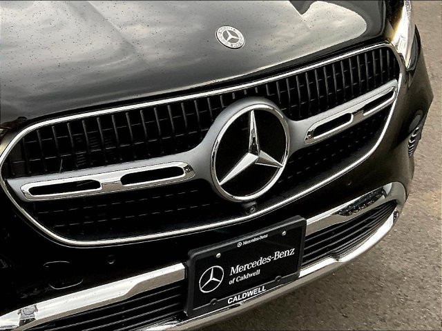 Used 2026 Mercedes-Benz GLC 300 4MATIC image 35