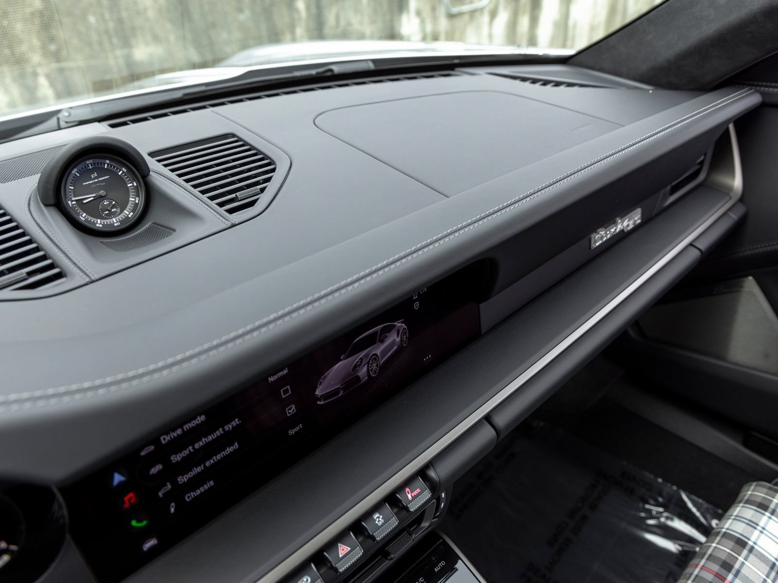 Certified 2025 Porsche 911 Turbo AWD/4WD image 42