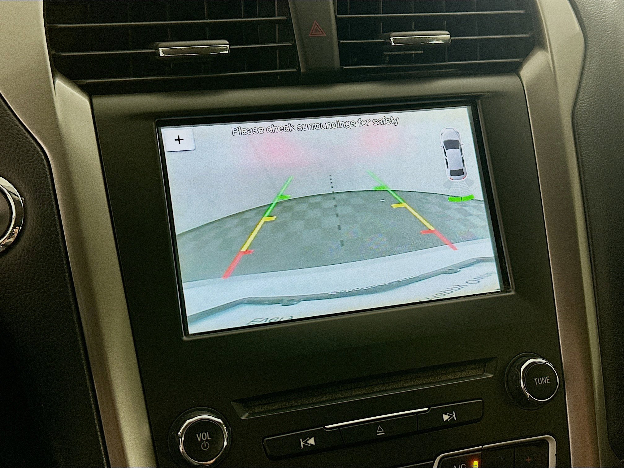 Used 2018 Ford Fusion SE w/ Fusion SE Technology Package FWD image 21