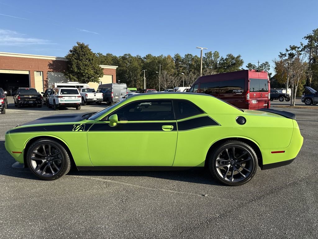 Used 2023 Dodge Challenger R/T w/ T/A Package image 5