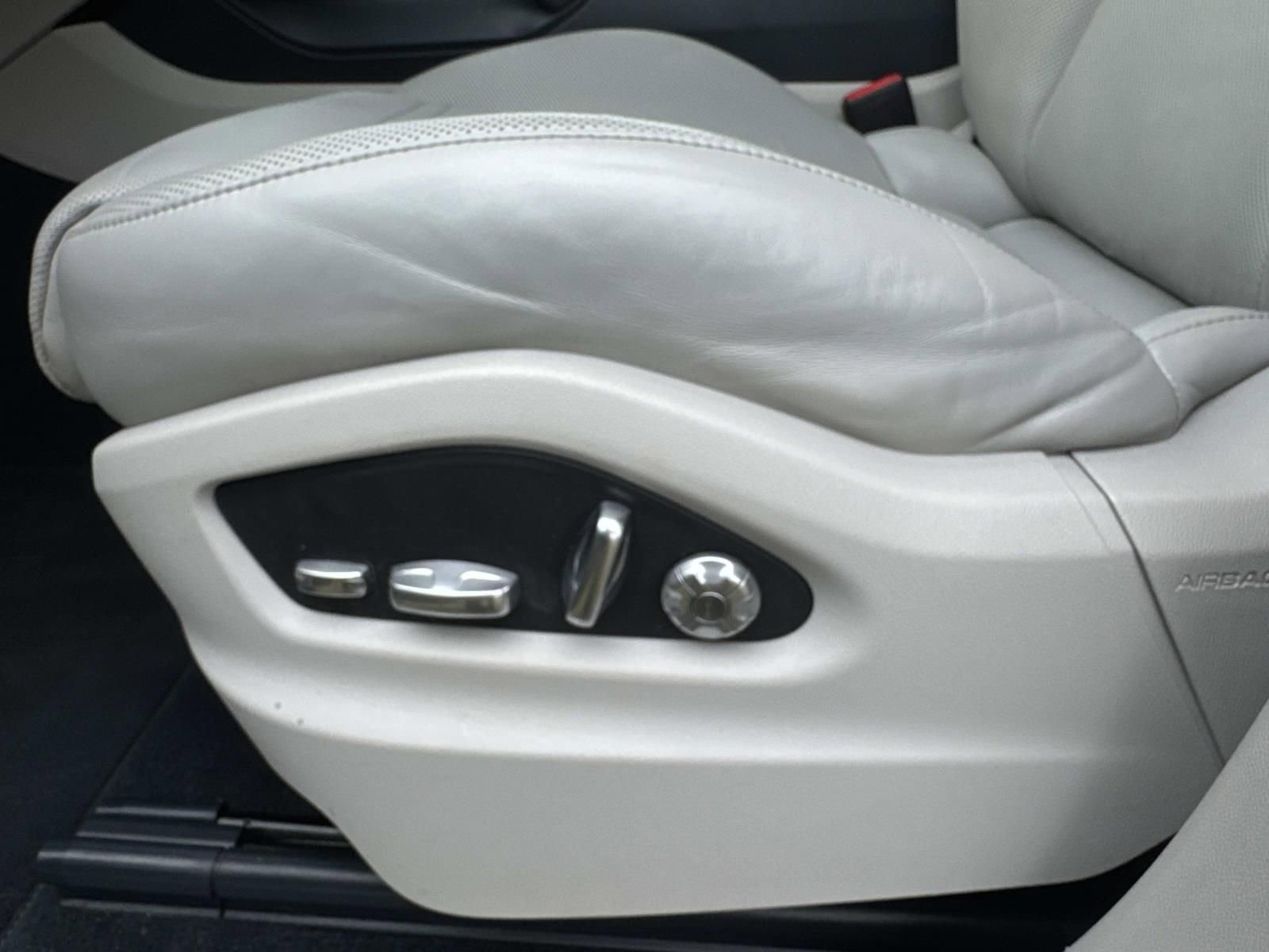 Used 2021 Porsche Cayenne S image 17