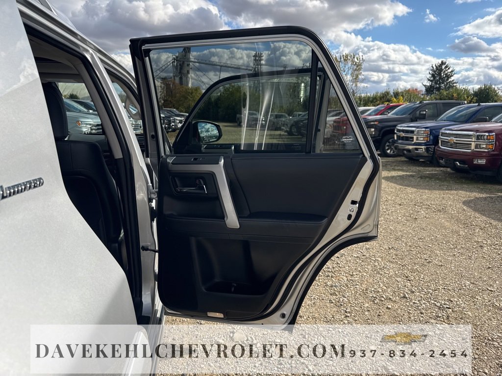 Used 2022 Toyota 4Runner Limited image 27