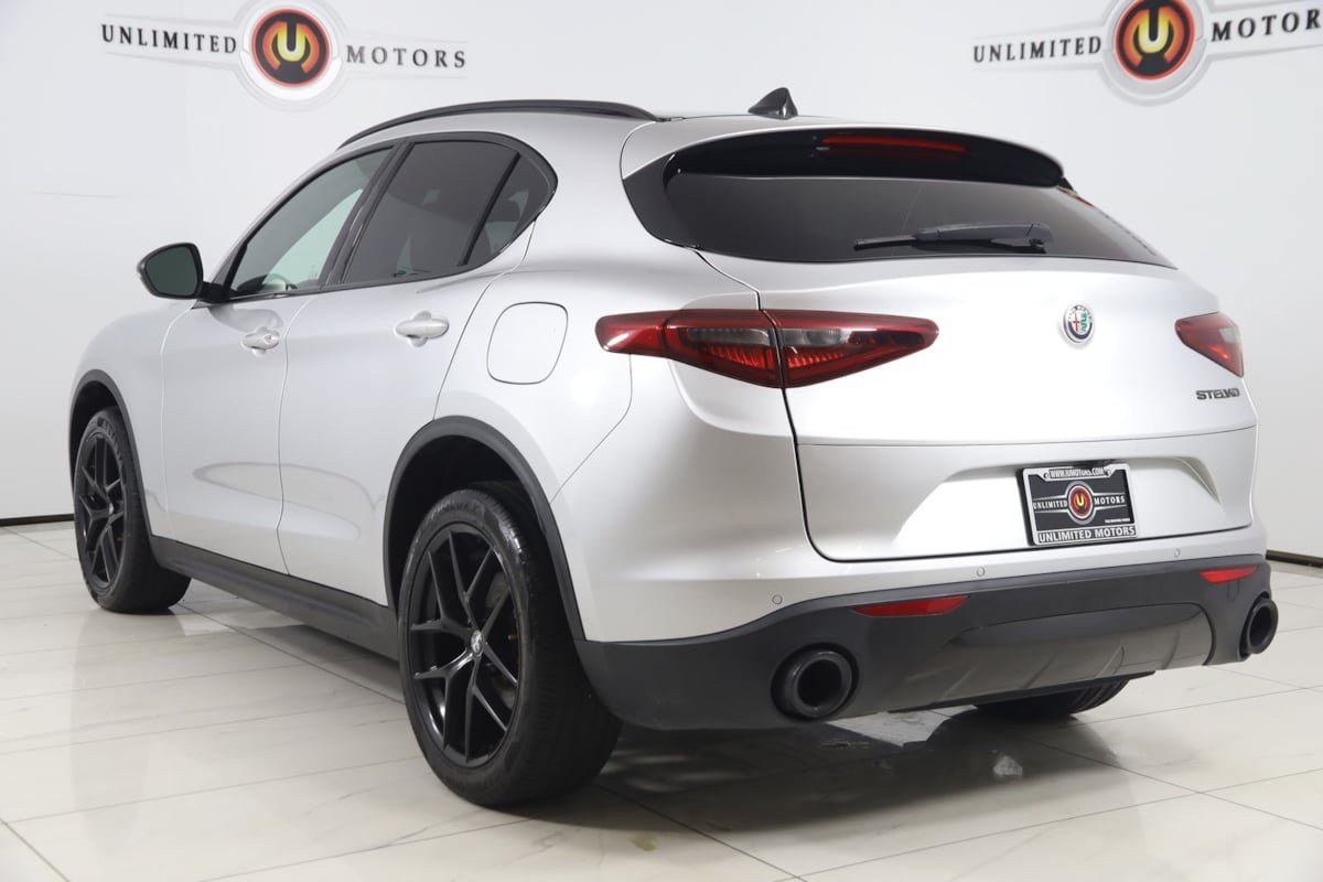 Used 2019 Alfa Romeo Stelvio w/ Nero Edizione RWD image 4
