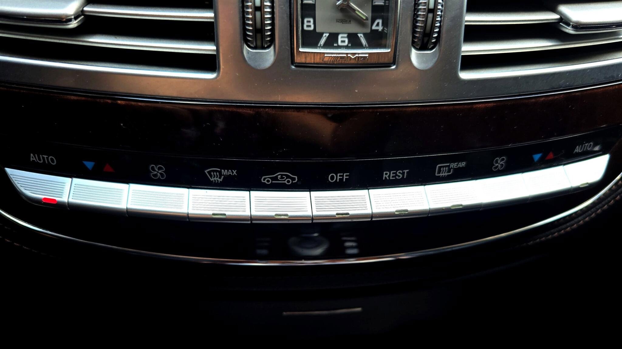 Used 2013 Mercedes-Benz S 63 AMG image 32