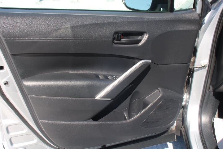 Used 2024 Toyota Corolla Cross AWD Hybrid image 10
