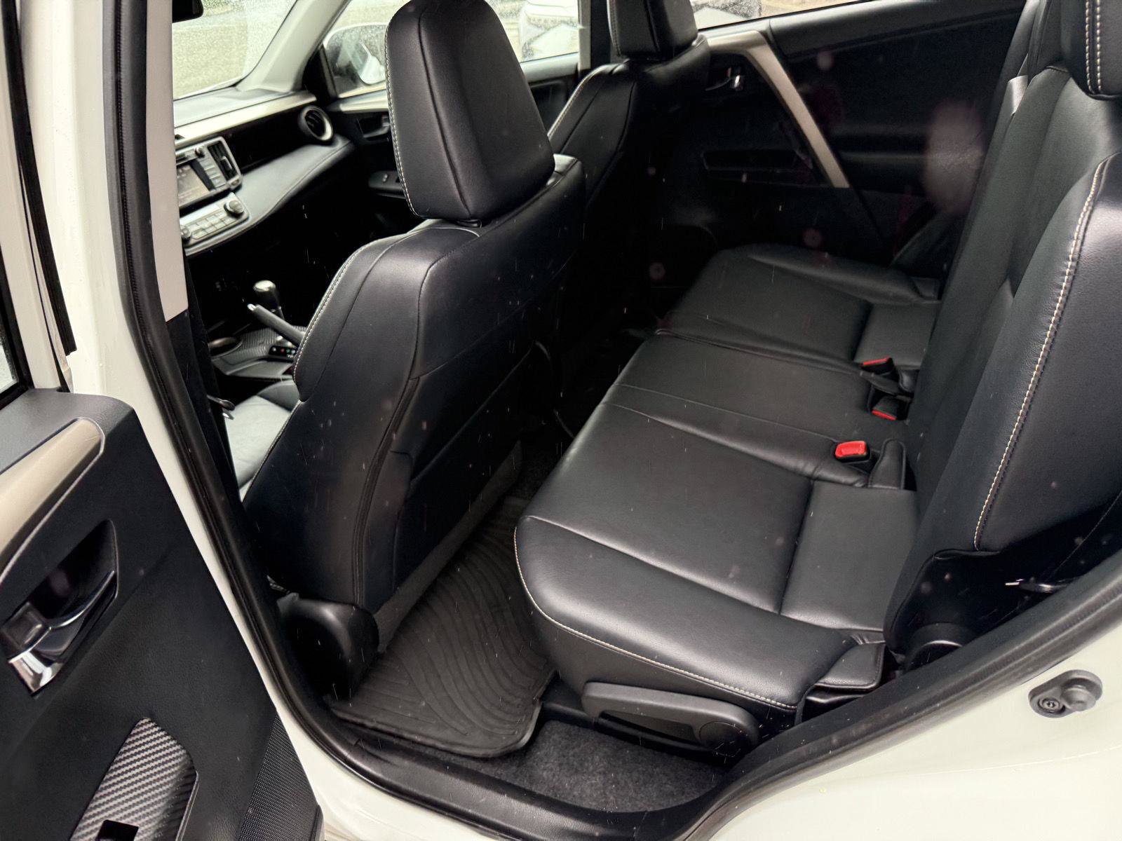Used 2014 Toyota RAV4 Limited AWD/4WD image 13