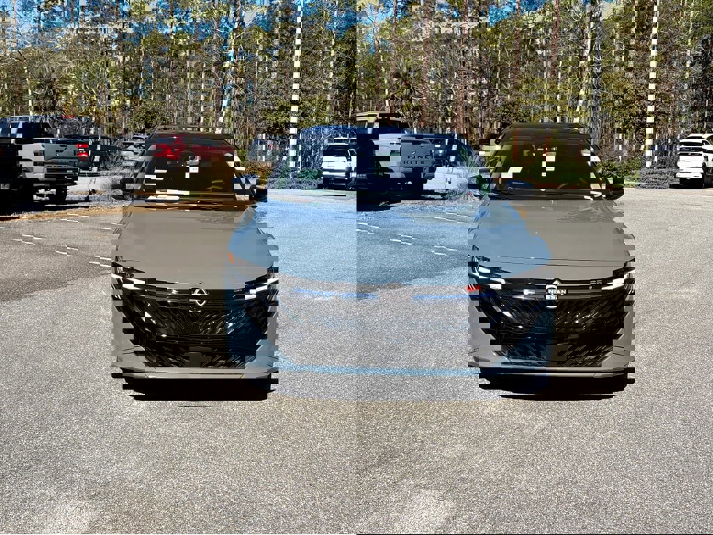 New 2026 Nissan Sentra SR w/ SR Premium Package image 2