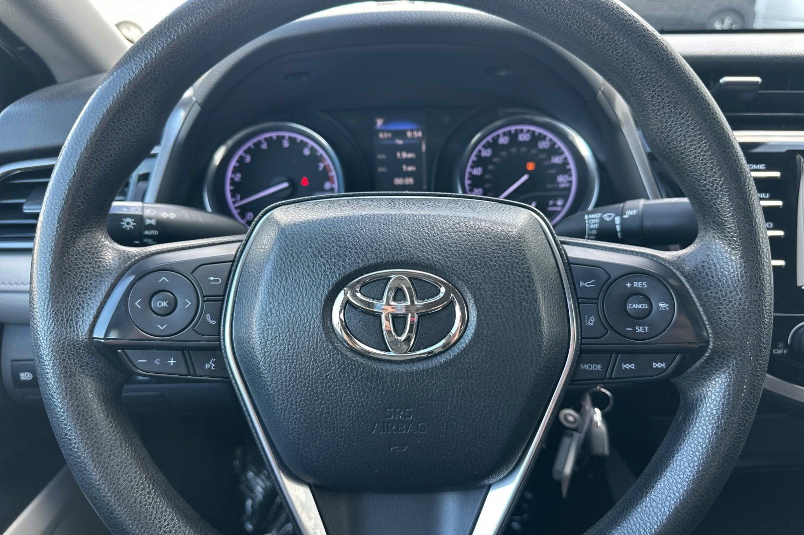 Used 2020 Toyota Camry LE FWD image 24
