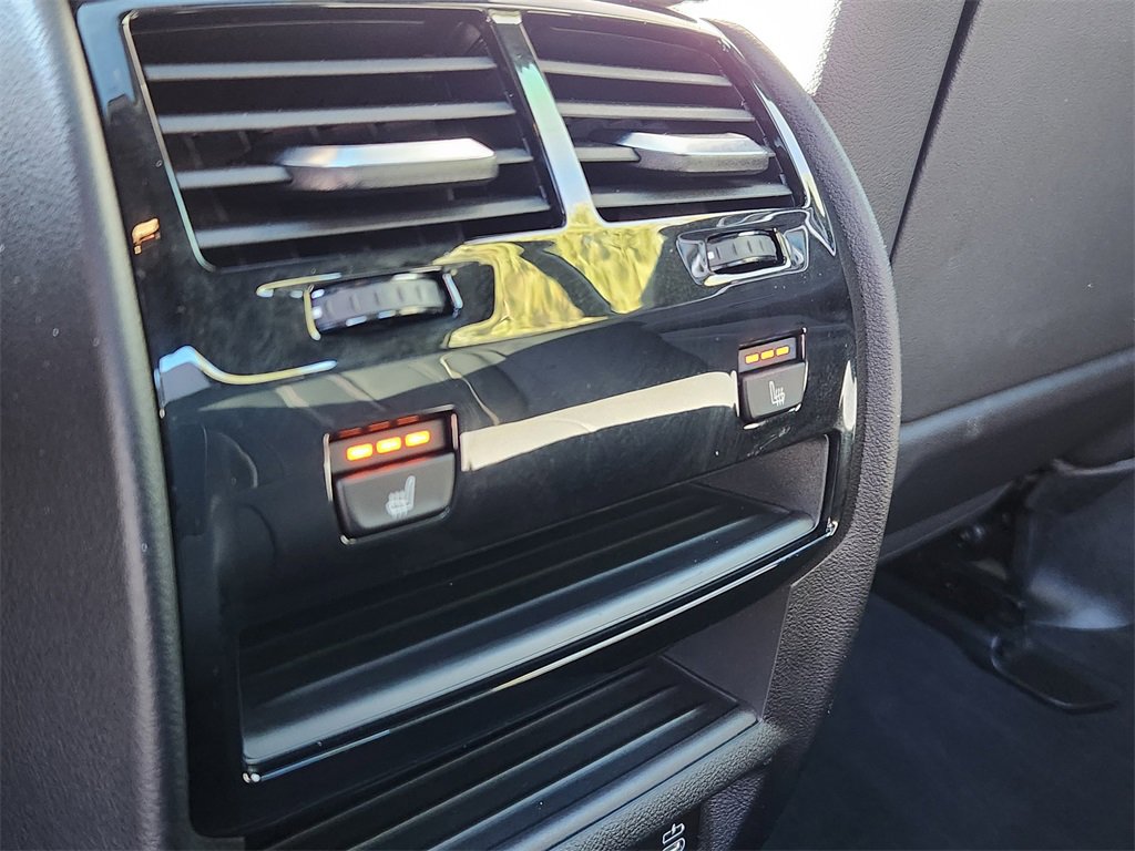 Used 2022 BMW 530i xDrive w/ M Sport Package image 11