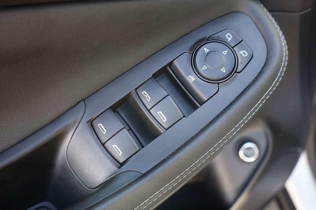 Used 2022 Buick Encore GX Select image 12