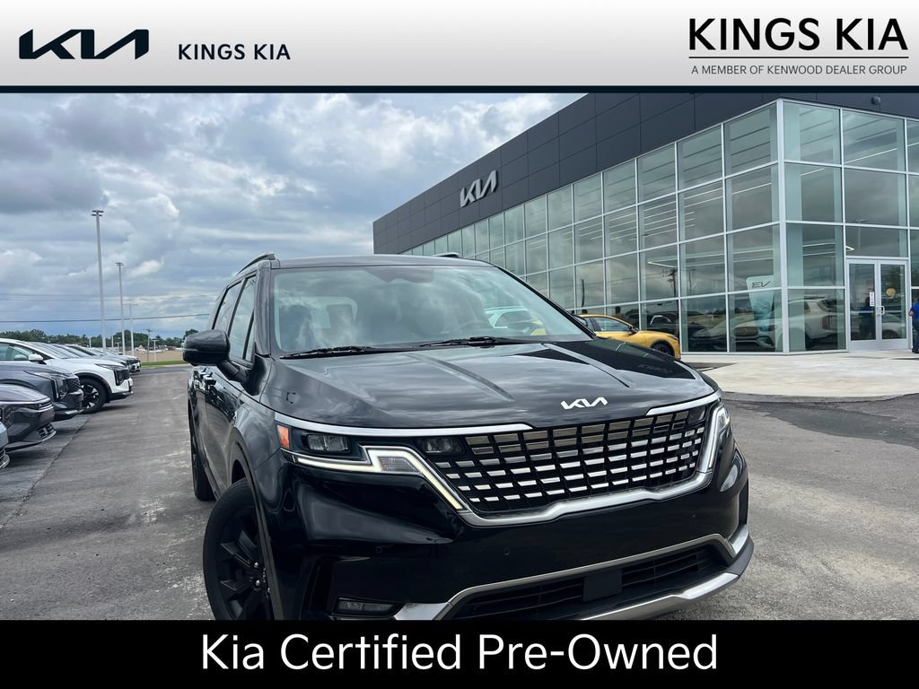 Certified 2023 Kia Carnival SX FWD image 1