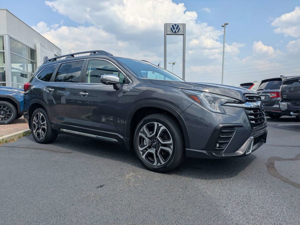 Certified 2023 Subaru Ascent Touring AWD/4WD image 3