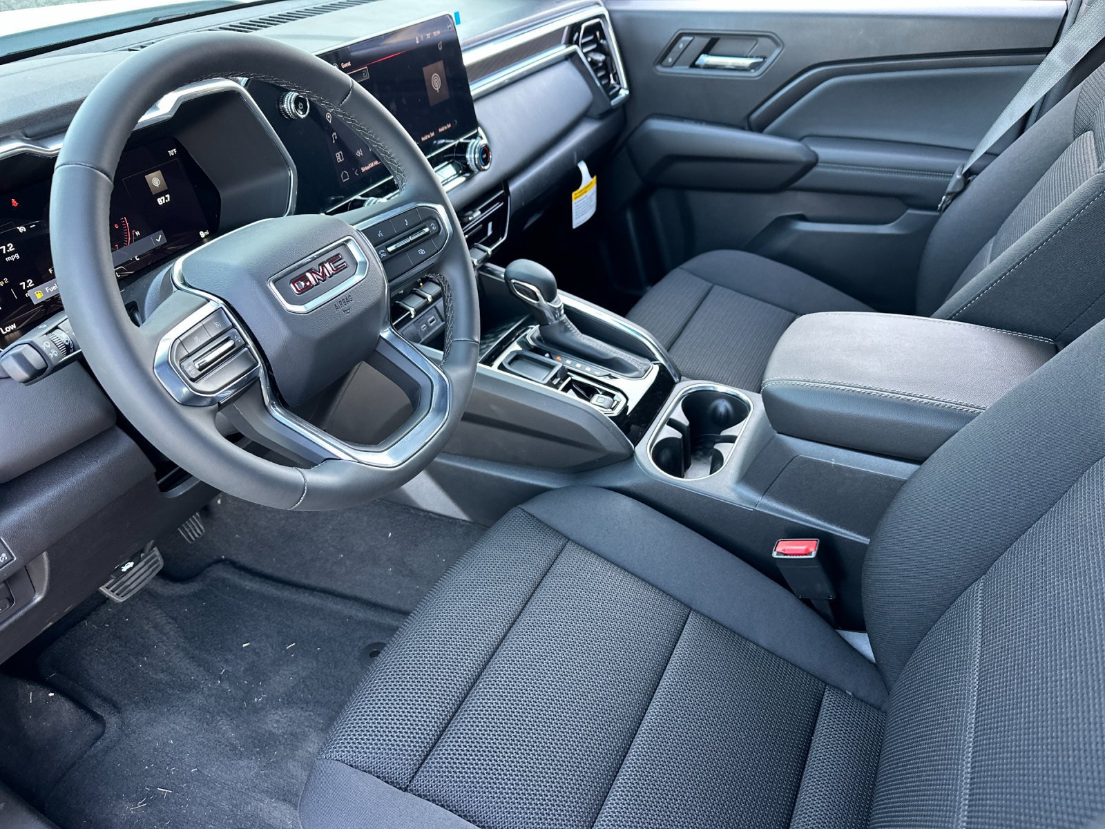 New 2026 GMC Canyon Elevation RWD image 9