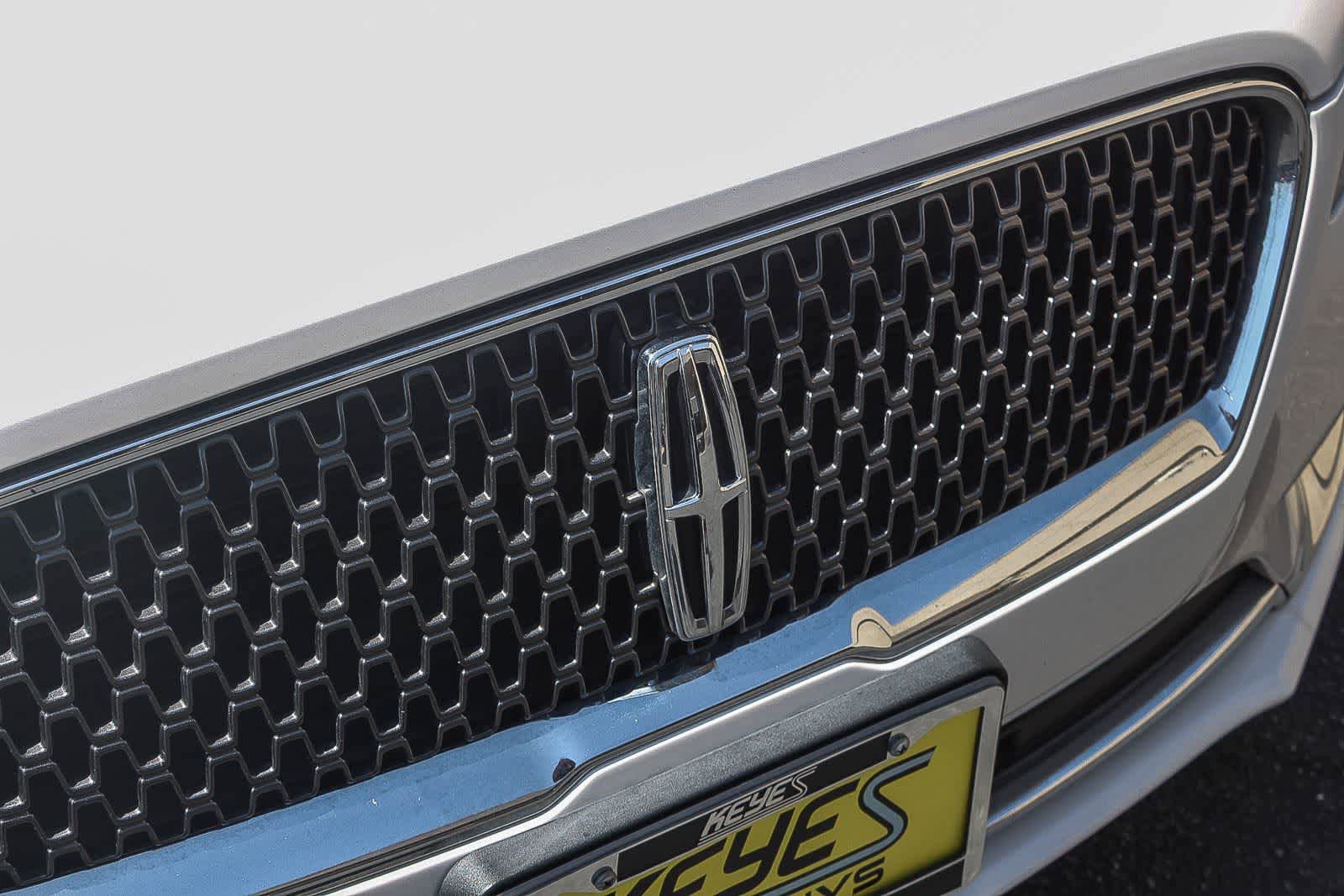 Used 2019 Lincoln MKZ Reserve w/ Reserve Plus Package FWD image 16