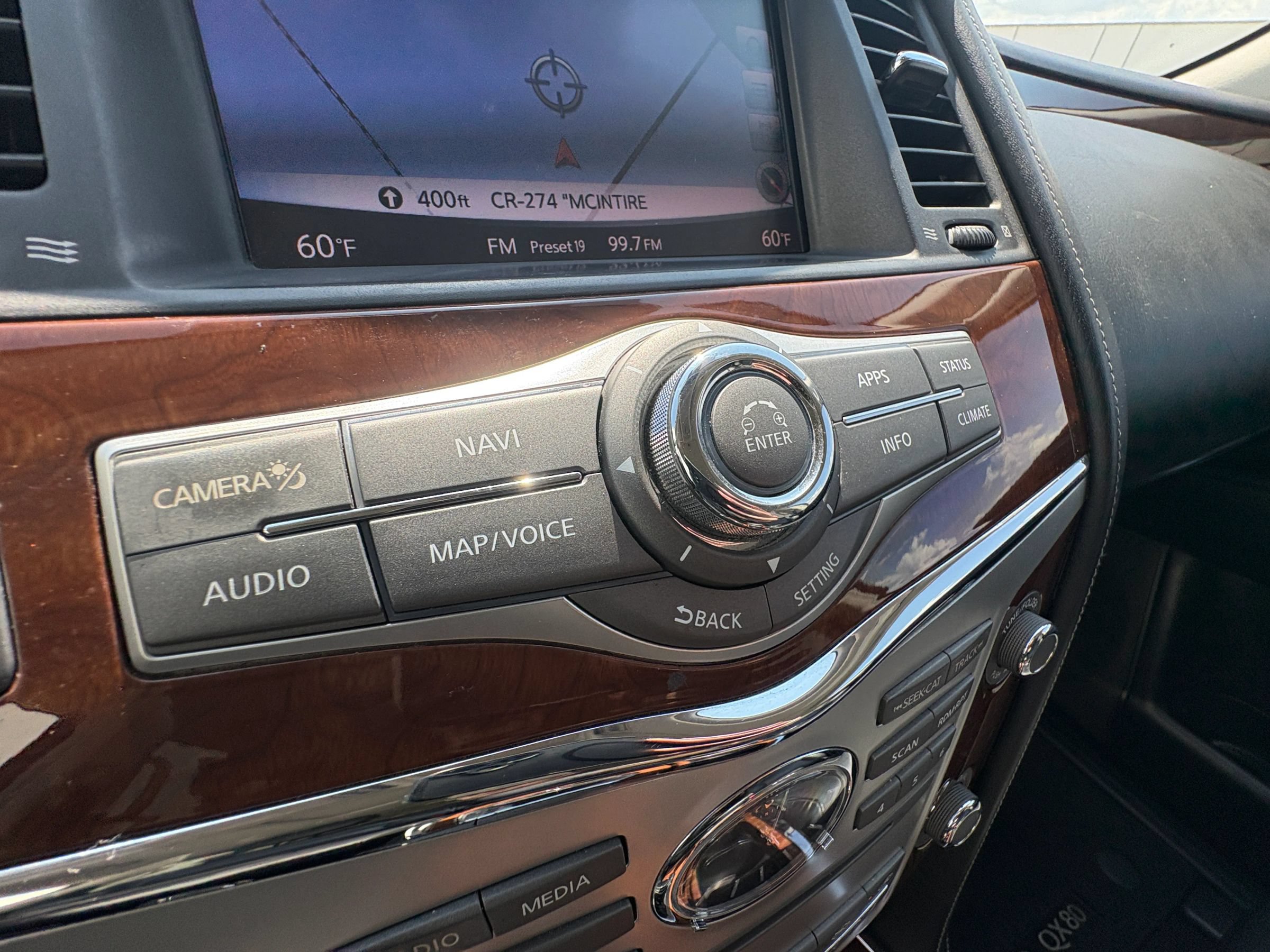 Used 2019 INFINITI QX80 Luxe AWD/4WD image 23