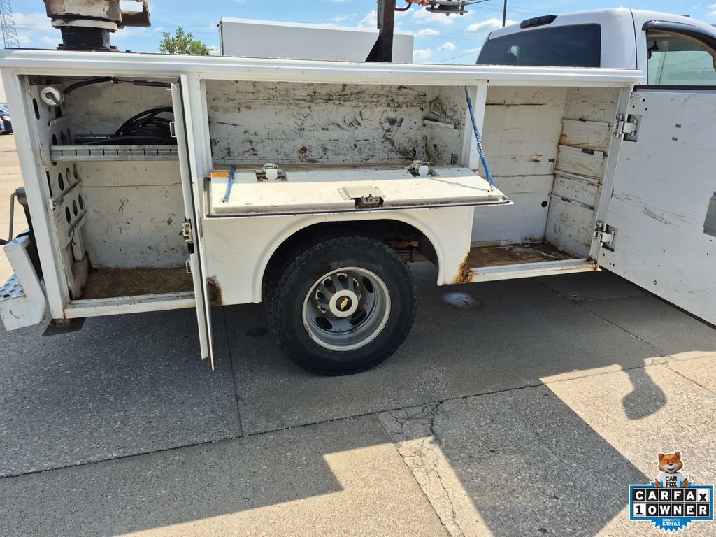Used 2011 Chevrolet Silverado 3500 W/T w/ Snow Plow Prep Package AWD/4WD image 22