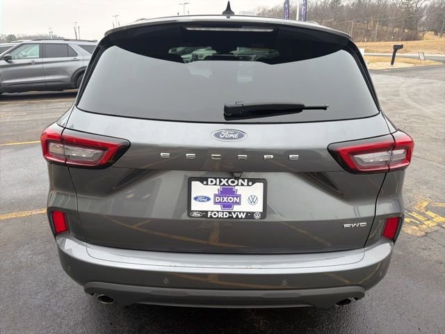 Used 2023 Ford Escape ST-Line Elite w/ Premium Technology Package image 9
