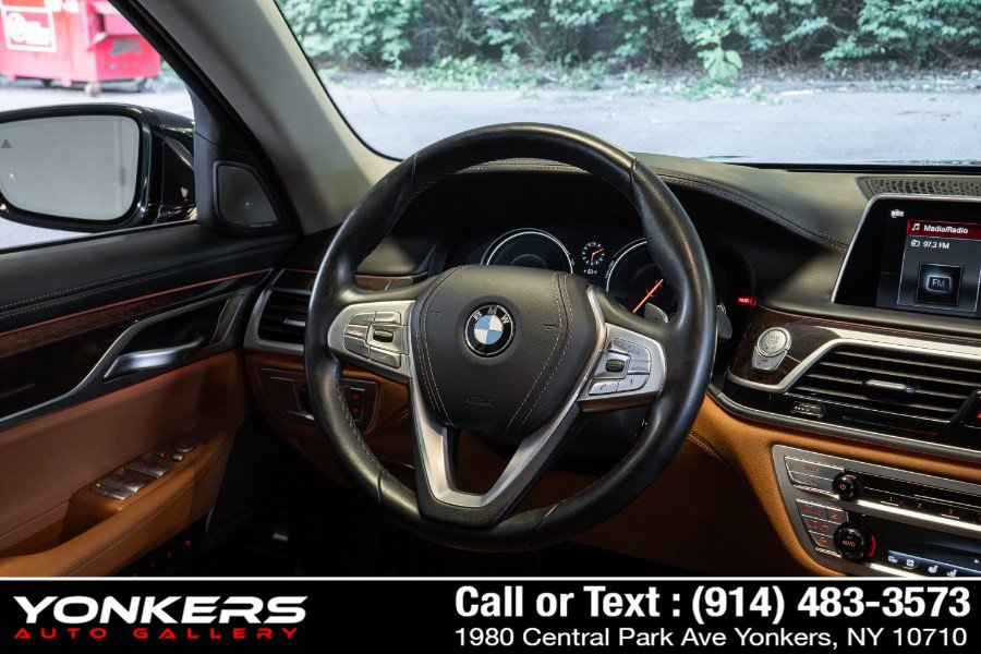 Used 2019 BMW 750i xDrive w/ Executive Package AWD/4WD image 55