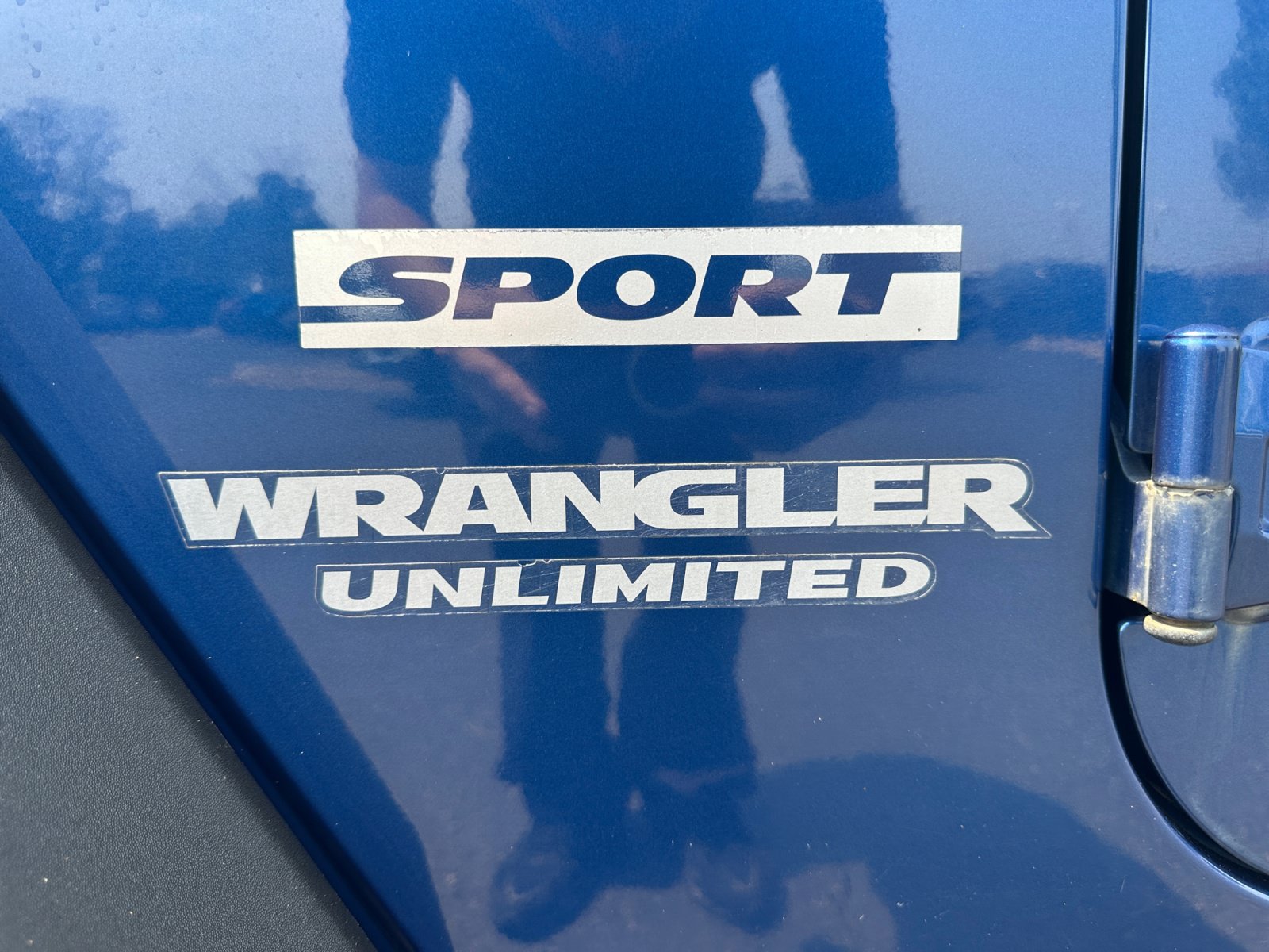 Used 2010 Jeep Wrangler Unlimited Sport AWD/4WD image 27
