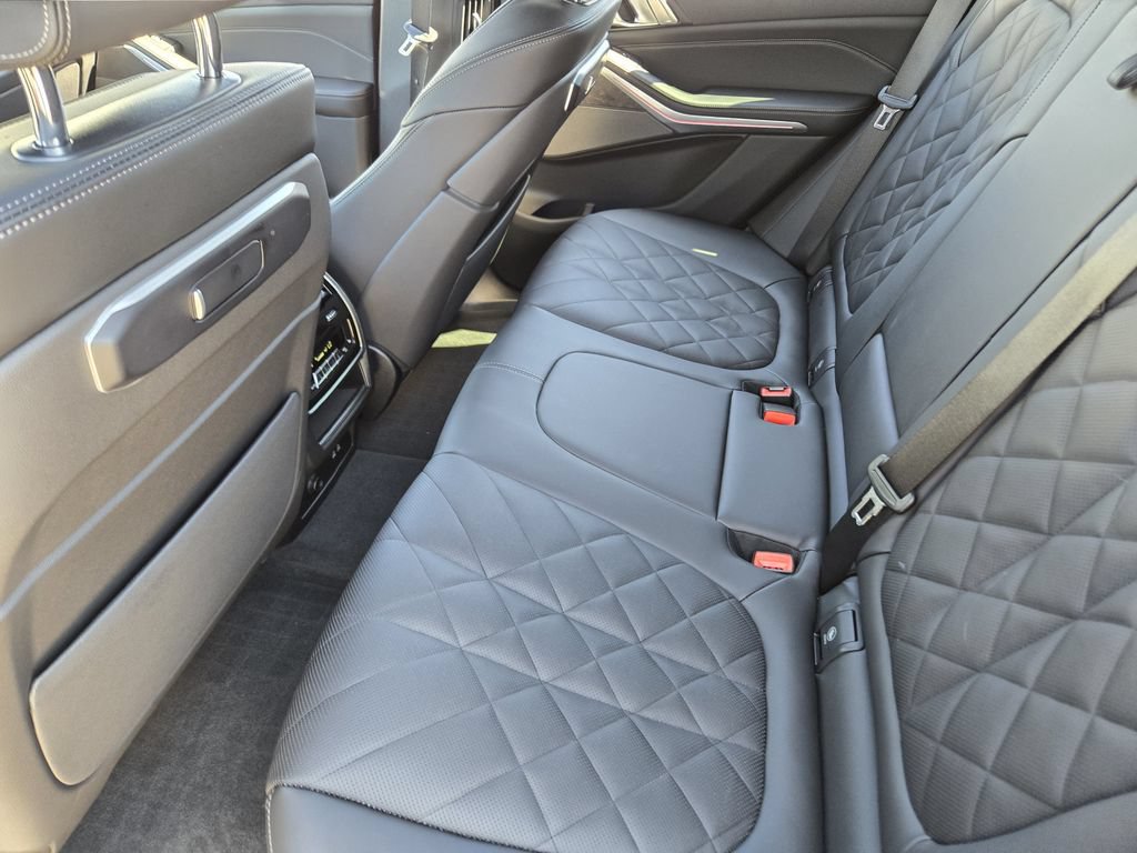 Used 2025 BMW X5 xDrive40i w/ Climate Comfort Package AWD/4WD image 40