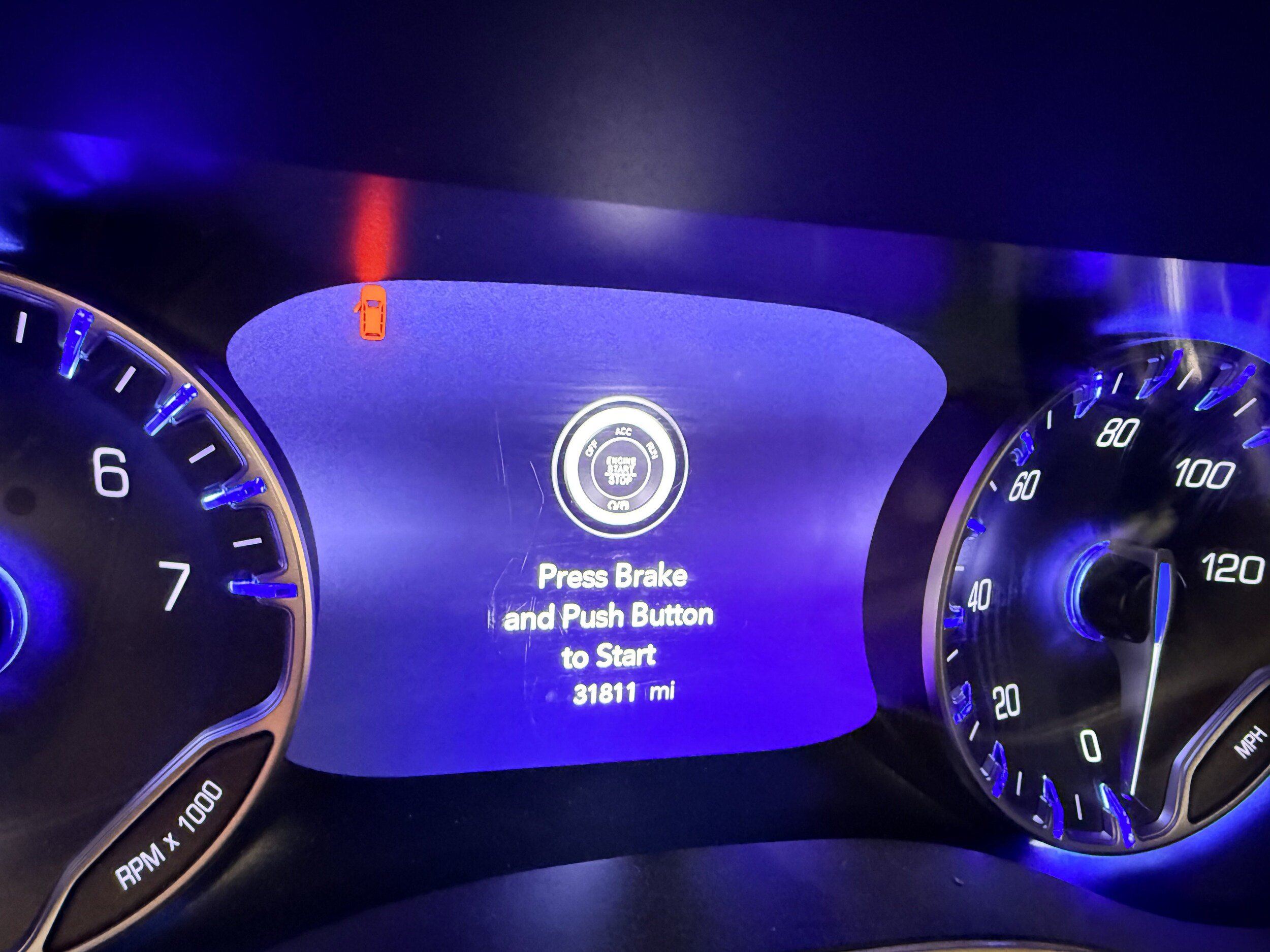 Used 2025 Chrysler Pacifica Select FWD image 5